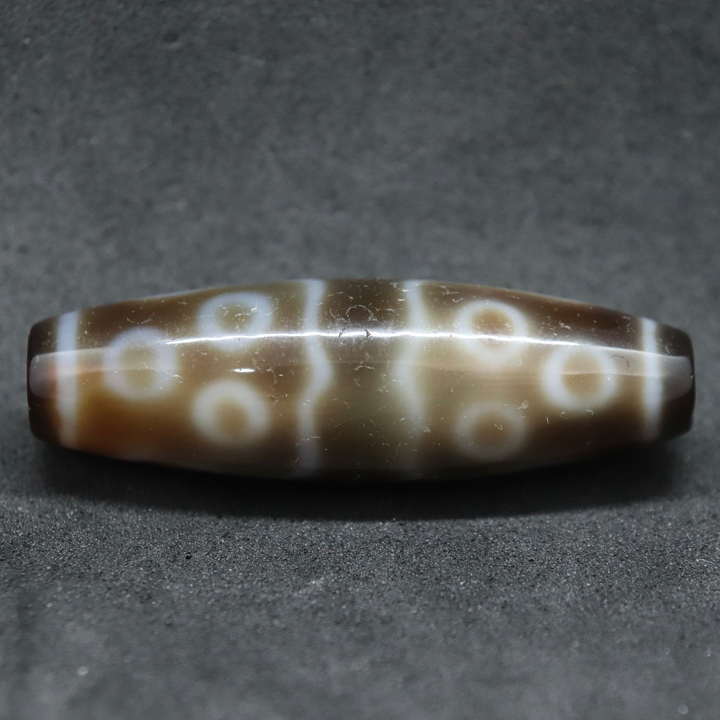 馬蹄痕十一眼天珠37.7㎜