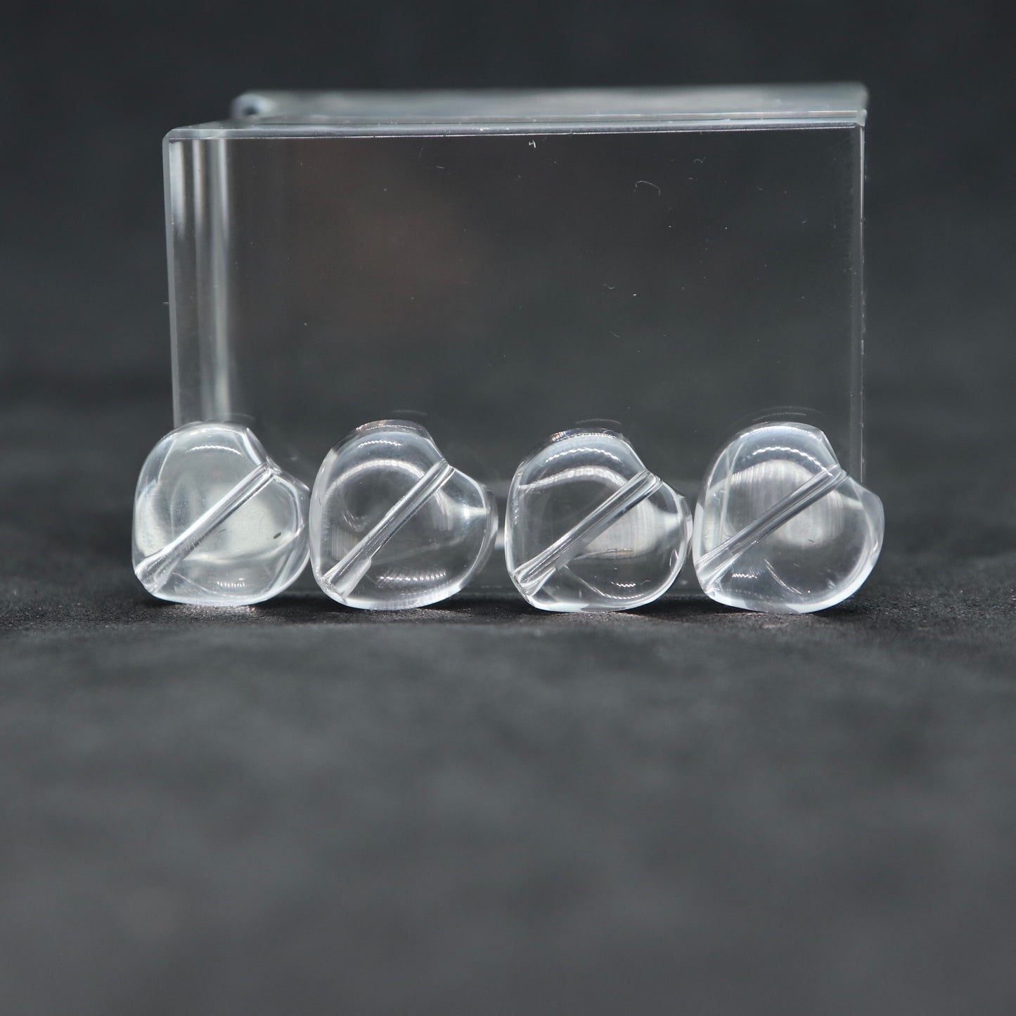 天然水晶ハート粒縦穴12×12×6㎜