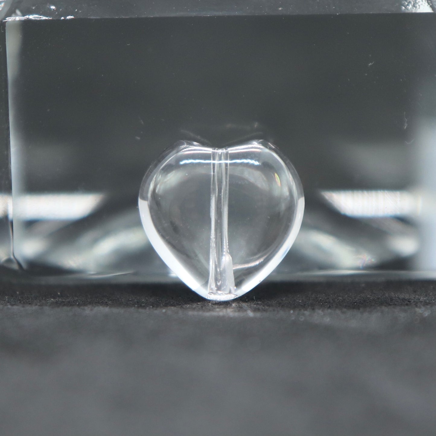 天然水晶ハート粒縦穴12×12×6㎜