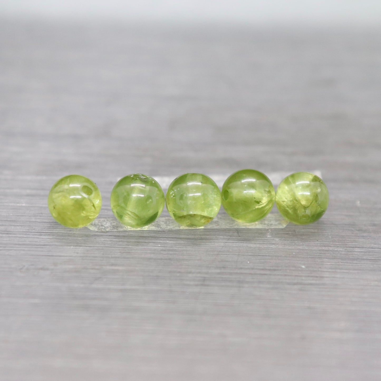 ペリドット7㎜一粒売り