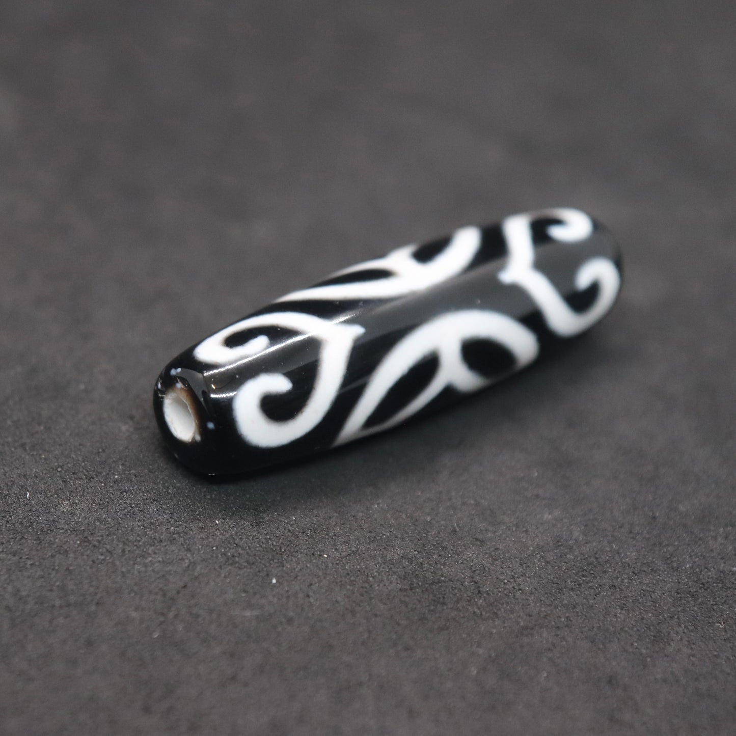 双心金銭老玉髄天珠37.8㎜