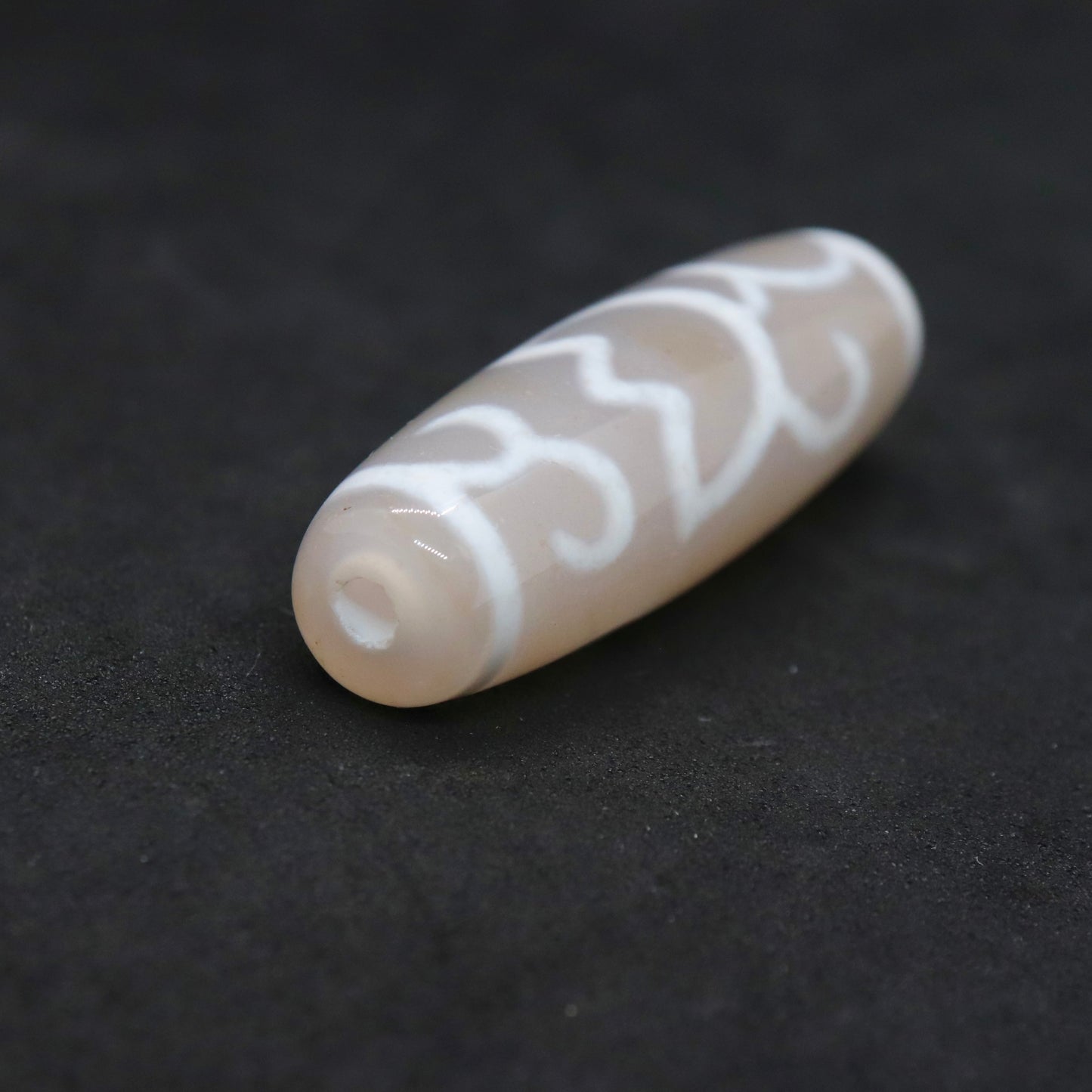 老玉髄水蓮花天珠