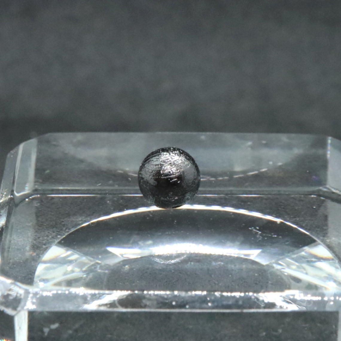 メテオライト粒6㎜ブラックシルバー