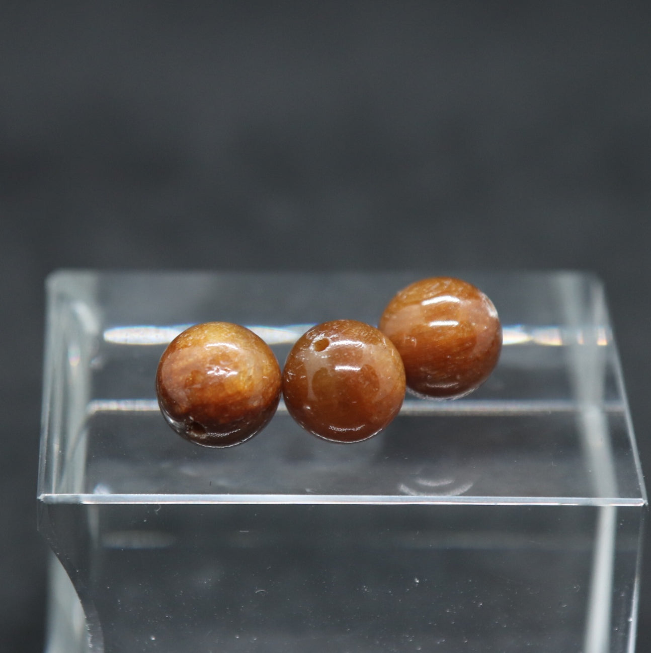 イエローブラウンサファイア粒9㎜