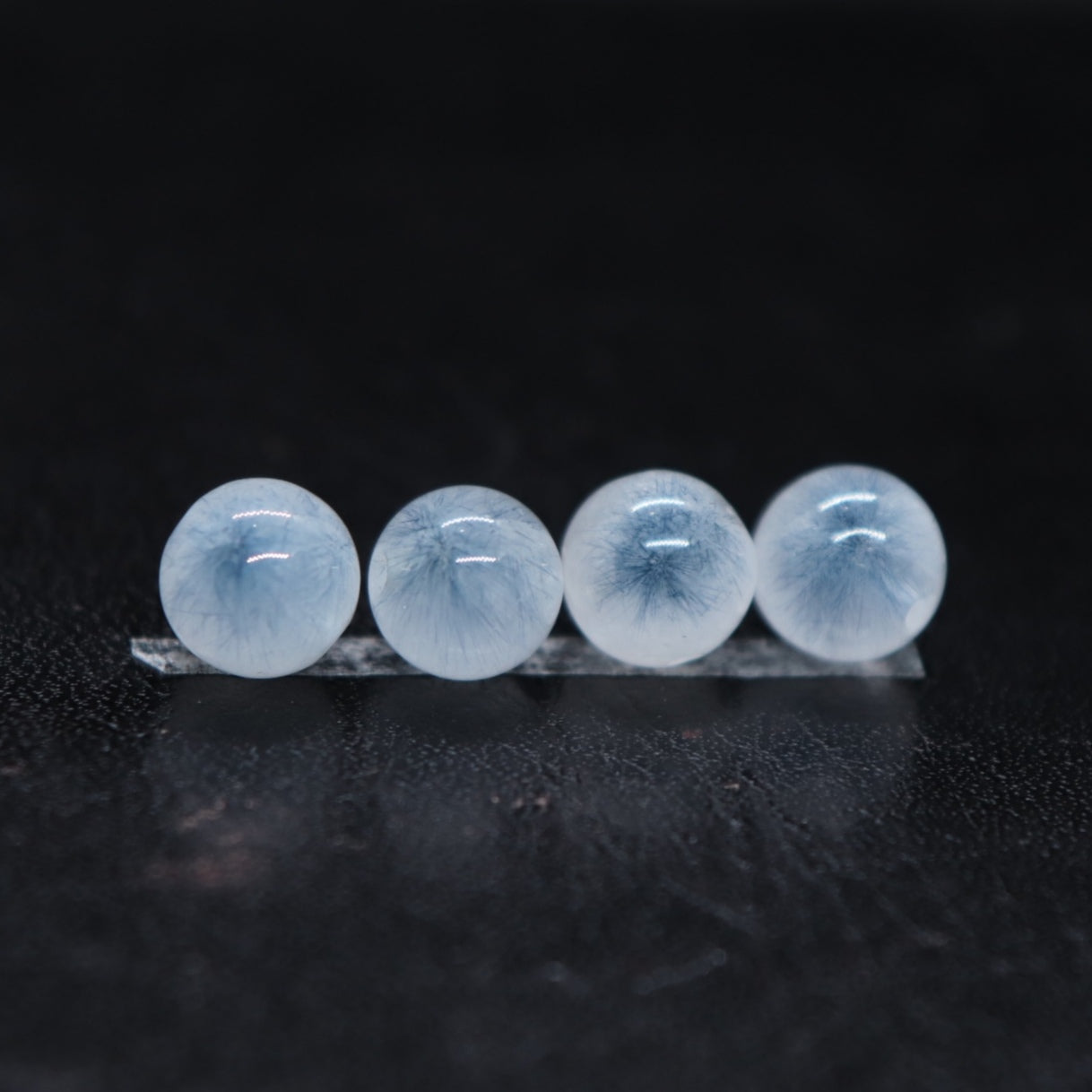 インディゴライトインクォーツ7㎜粒