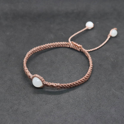 ホワイトムーンストーンマクラメブレスレット