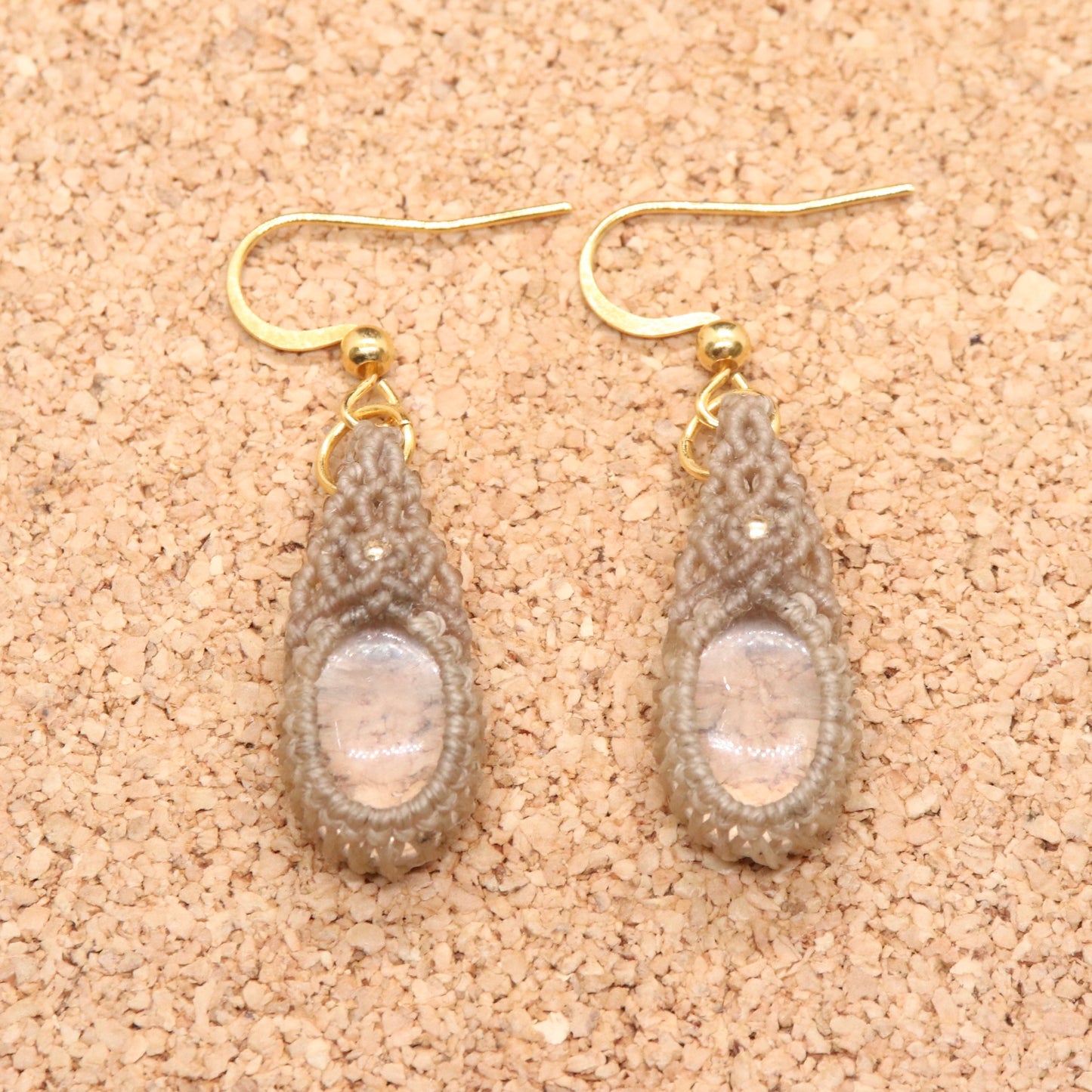 水晶マクラメピアス・イヤリングmqp23