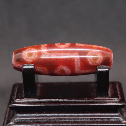 右下がり九眼紅天珠37.9㎜