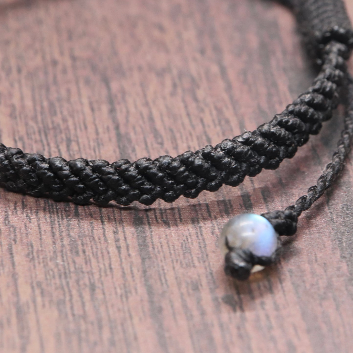 オレンジラブラドライトマクラメブレスレット