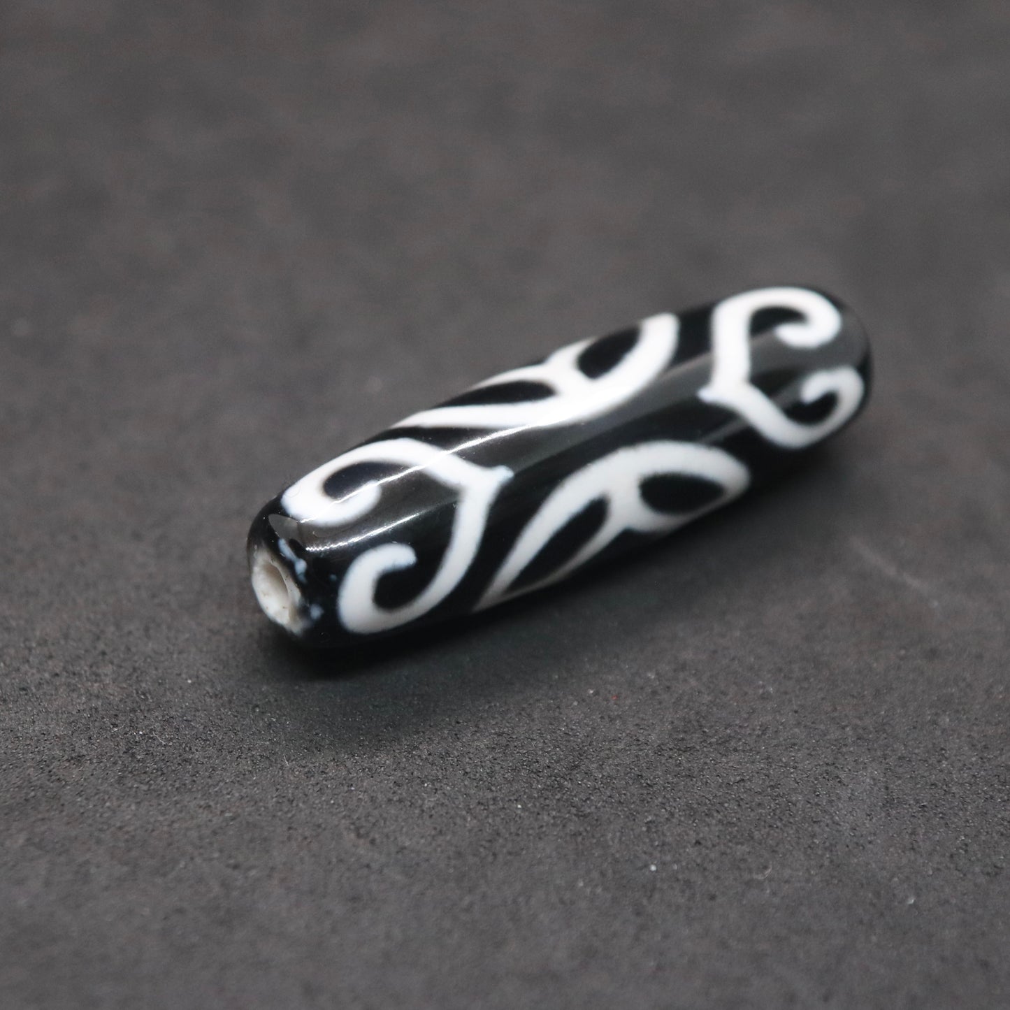 双心金銭老玉髄天珠37.8㎜