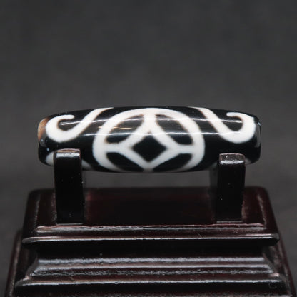 双心金銭老玉髄天珠37.8㎜