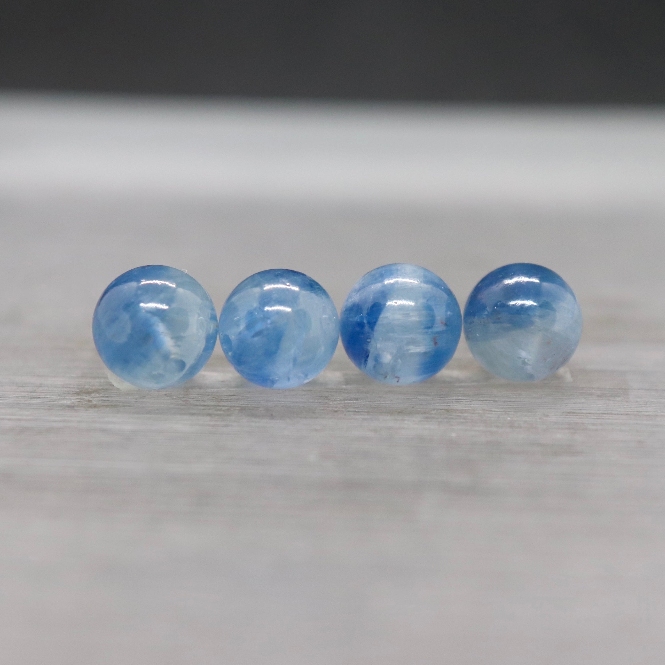 無着色カイヤナイトシリカ8㎜一粒売り – 天然石屋 優月堂