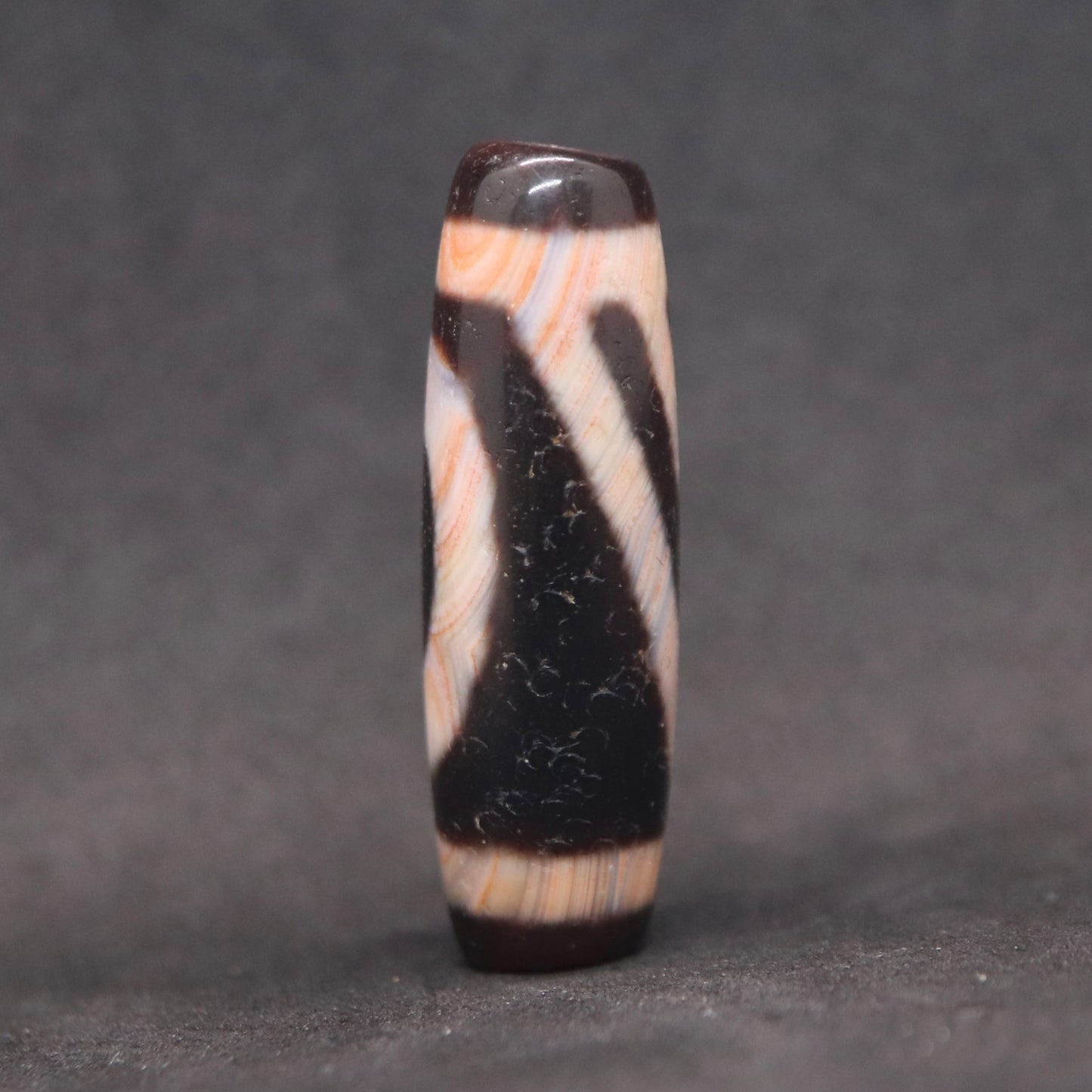 赤朱砂一眼山形天珠34.5㎜