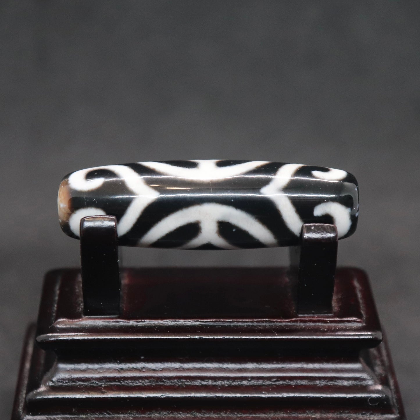 双心金銭老玉髄天珠37.8㎜